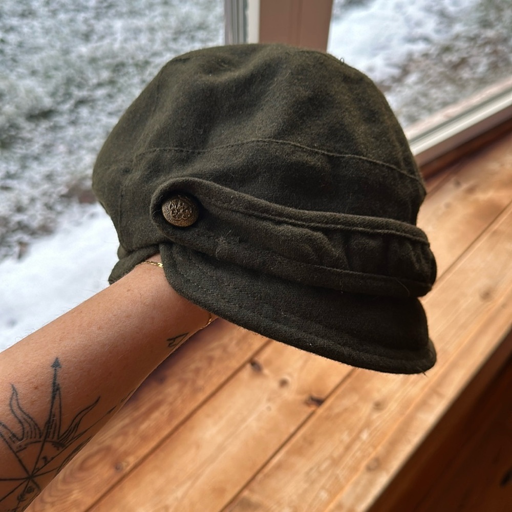Green hat